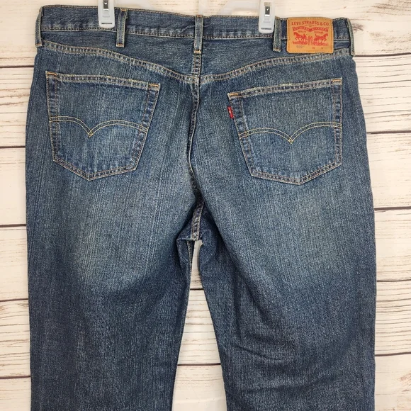 Levi's Relaxed Straight Fit Men's Big & Tall Jeans Size 44x34 Non Stretch - Picture 4 of 8